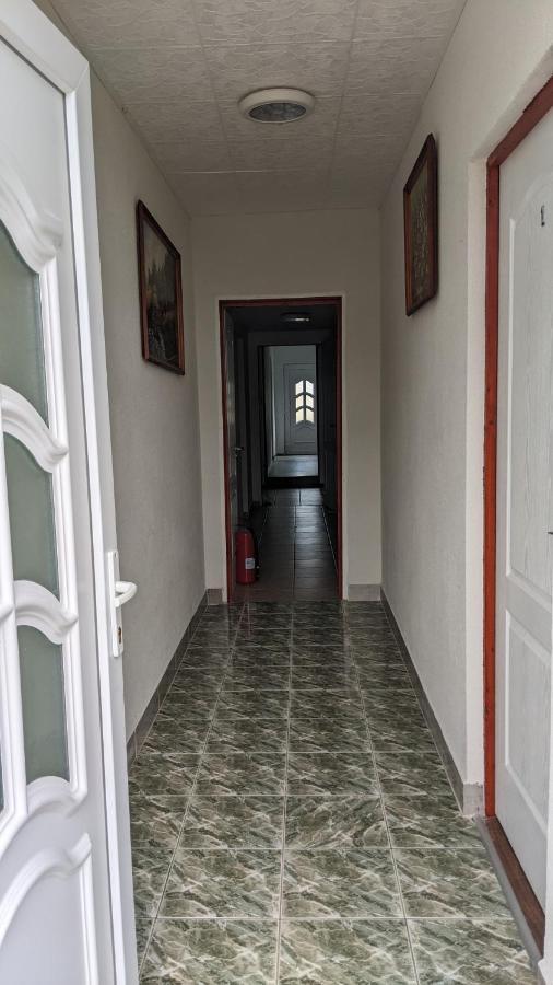 Balatonberény Margareta Etterem Es Vendeghaz Gasthaus מראה חיצוני תמונה