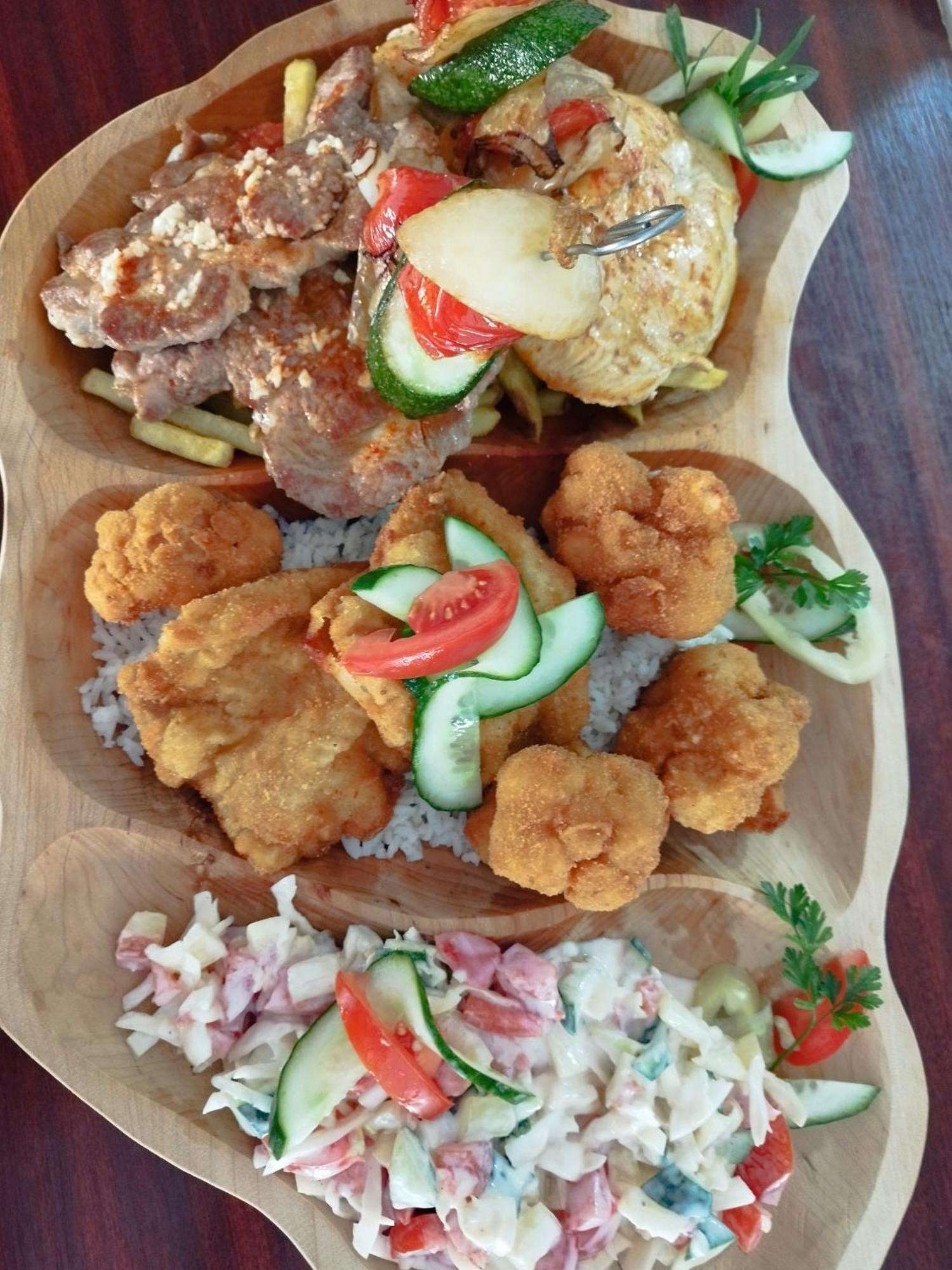 Balatonberény Margareta Etterem Es Vendeghaz Gasthaus מראה חיצוני תמונה